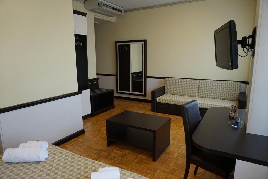 Hotel Astoria Fidenza Bilik gambar