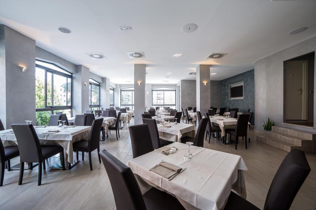 Hotel Astoria Fidenza Luaran gambar