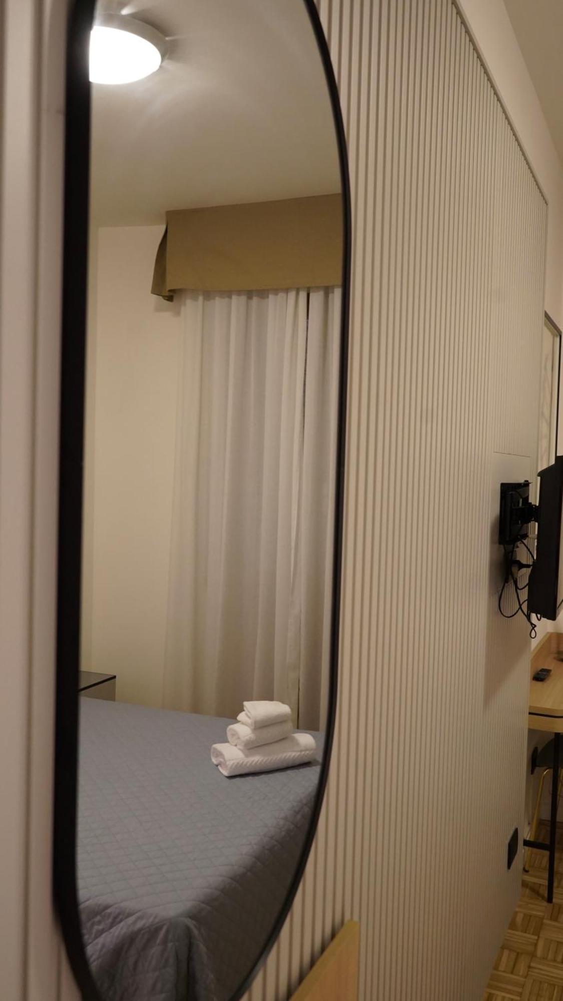 Hotel Astoria Fidenza Luaran gambar