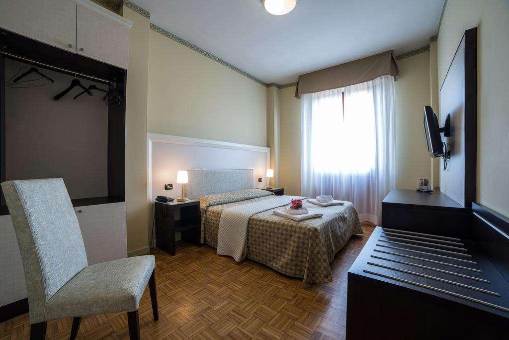 Hotel Astoria Fidenza Bilik gambar